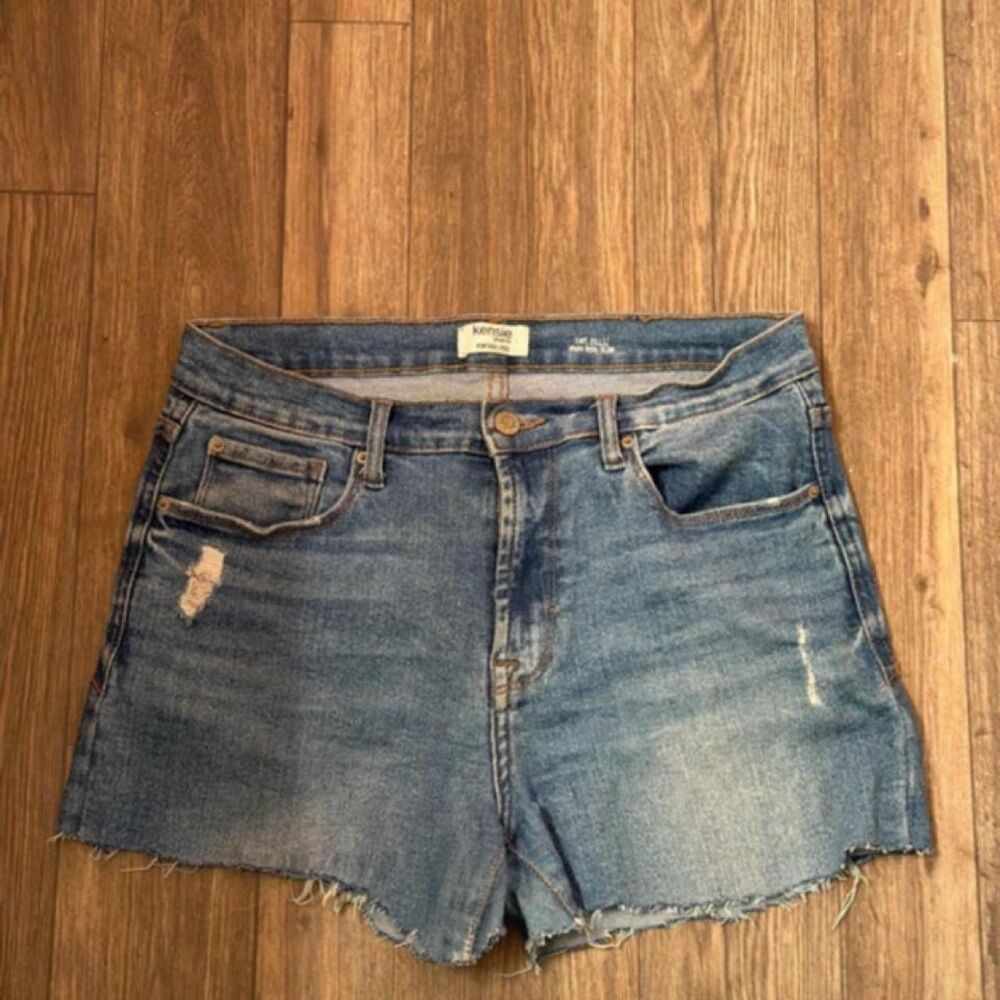 Kensie Women's Blue Shorts
